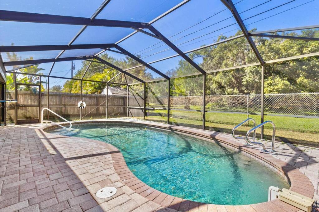 Perfect For Family Gatherings With A Heated Pool! - Clearwater'S Clear Choice Exterior foto