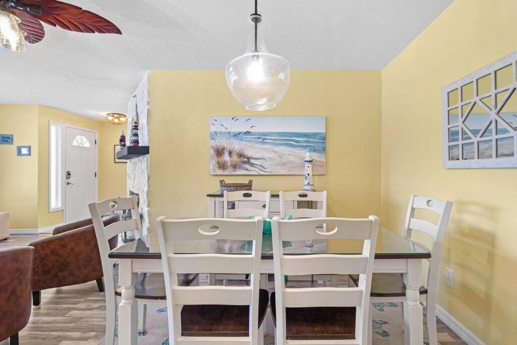 Perfect For Family Gatherings With A Heated Pool! - Clearwater'S Clear Choice Exterior foto